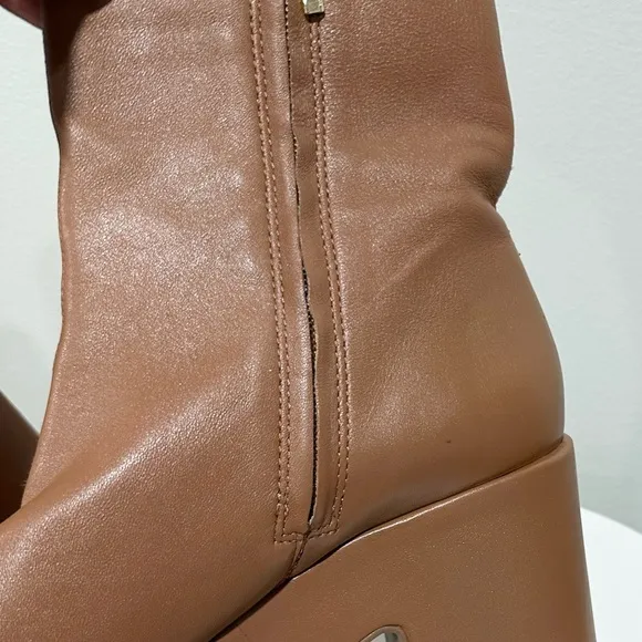 🌹LARROUDE🌹 Miso Platform Boot In Caramel Stretch Leather Size: 9.5