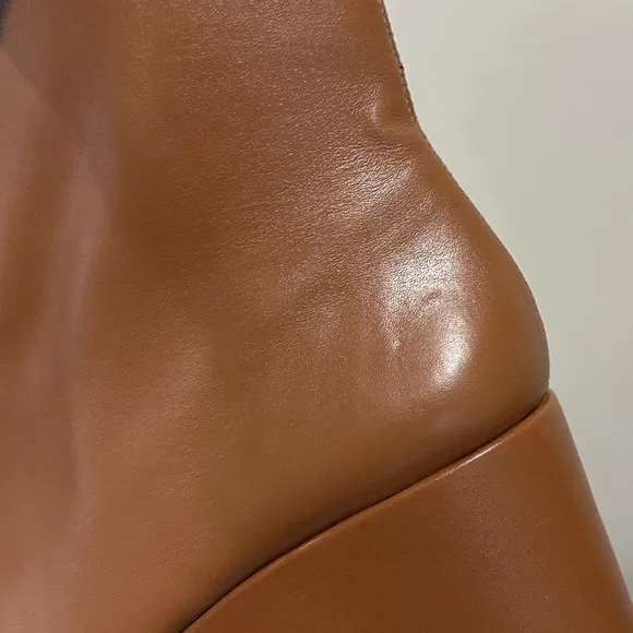 🌹LARROUDE🌹 Miso Platform Boot In Caramel Stretch Leather Size: 9.5