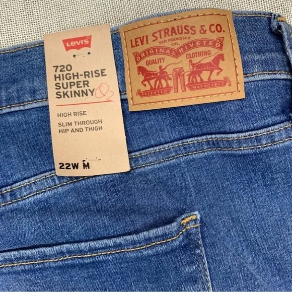 Levi’s Women's Plus Size 720 High-Rise Super Skinny Jeans Size 22W