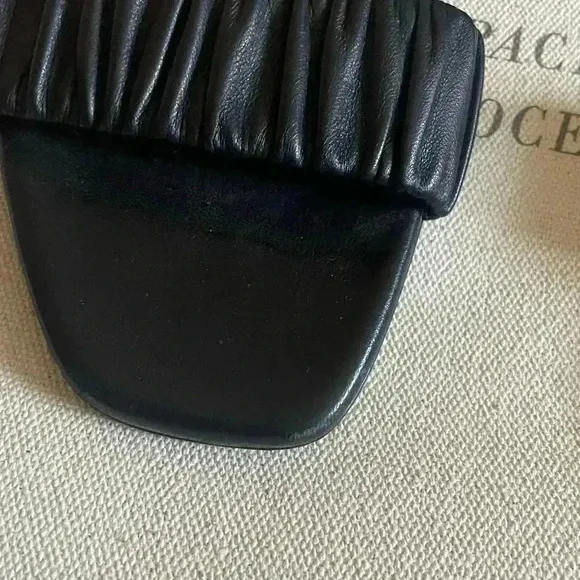 Lewit Black Scrunched Sandals Size 37.5EU / 7US