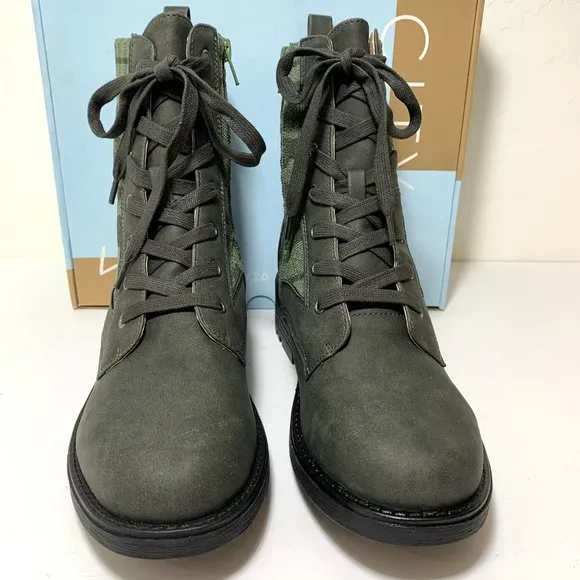 LifeStride Knockout Combat Boots Camo Lug Sole Booties Olive Green Size 8 NEW