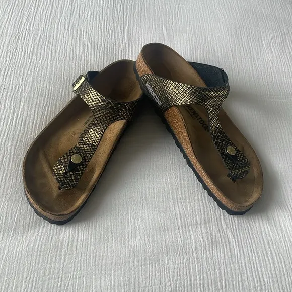 Like New! Birkenstock Women's Metallic Python Gizeh Toe-Post Sandal Sz 40