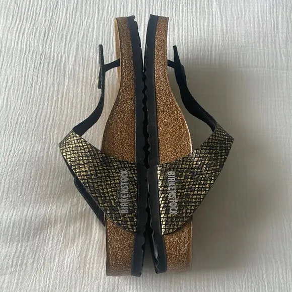 Like New! Birkenstock Women's Metallic Python Gizeh Toe-Post Sandal Sz 40