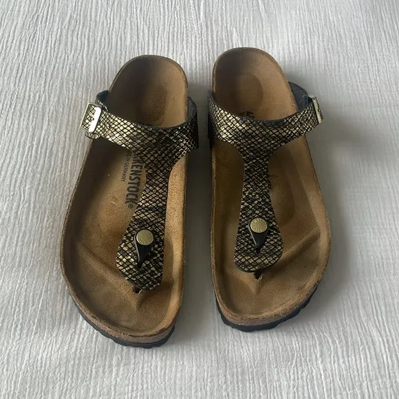 Like New! Birkenstock Women's Metallic Python Gizeh Toe-Post Sandal Sz 40