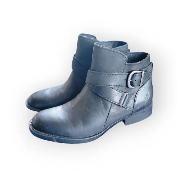 Like New Condition Women's Born Chaval Boots Size 6M