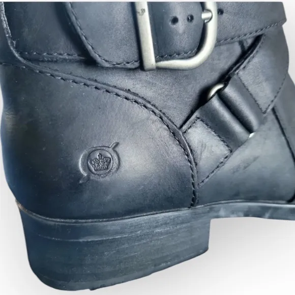 Like New Condition Women's Born Chaval Boots Size 6M