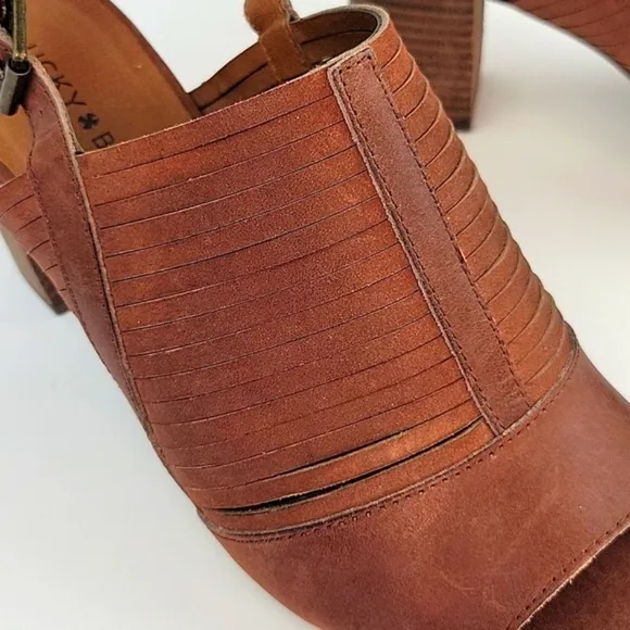 Lucky Brand Jorelie Sandals Plum Brown Size 9.5