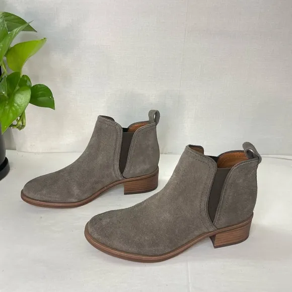LUCKY BRAND Womens Gray Round Toe‎ Stacked Heel Slip On Leather Booties