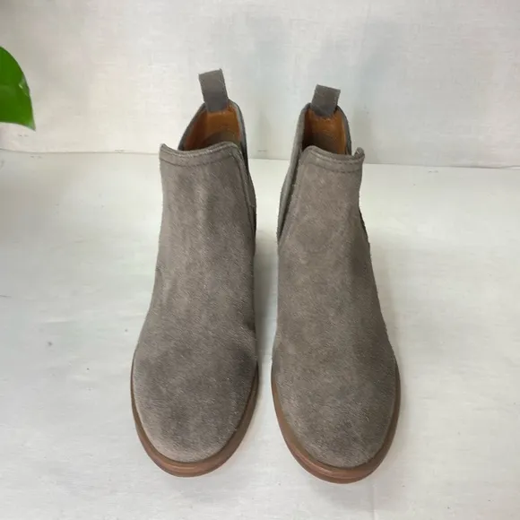 LUCKY BRAND Womens Gray Round Toe‎ Stacked Heel Slip On Leather Booties