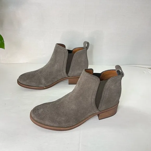 LUCKY BRAND Womens Gray Round Toe‎ Stacked Heel Slip On Leather Booties