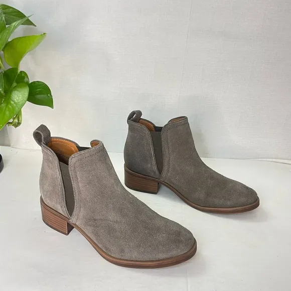 LUCKY BRAND Womens Gray Round Toe‎ Stacked Heel Slip On Leather Booties
