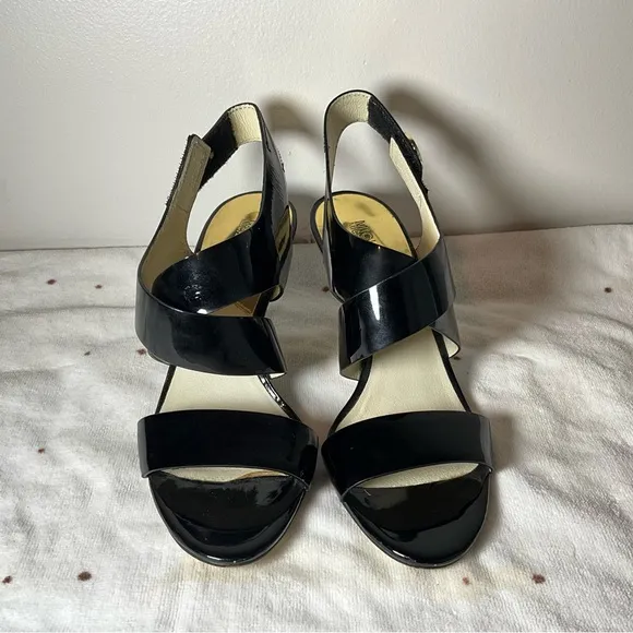 MACHEAL KORS JOSELLE  OPEN TOE BLACK PATER LEATHER HELL WOMEN SIZE 9