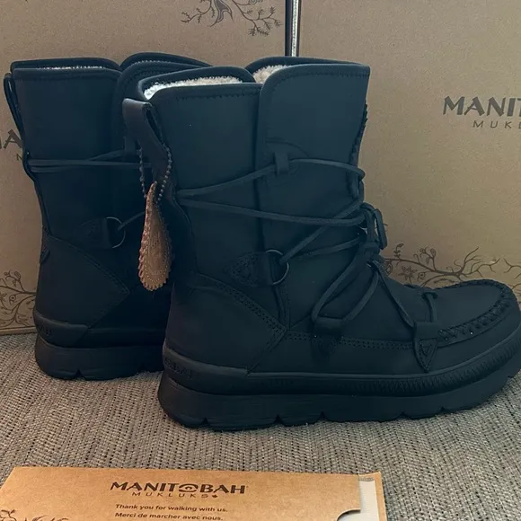 Manitobah Woman’s Pacific Half Winter Boots Size 8.5 NEW