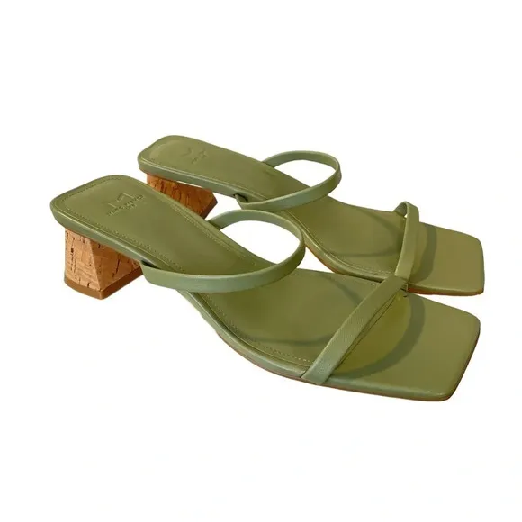 Marc Fisher LTD BRENT HEELED SLIDE SANDAL 7M Leather Square toe