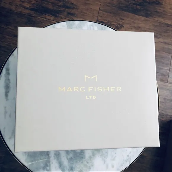 MARC FISHER | Vega Sandals