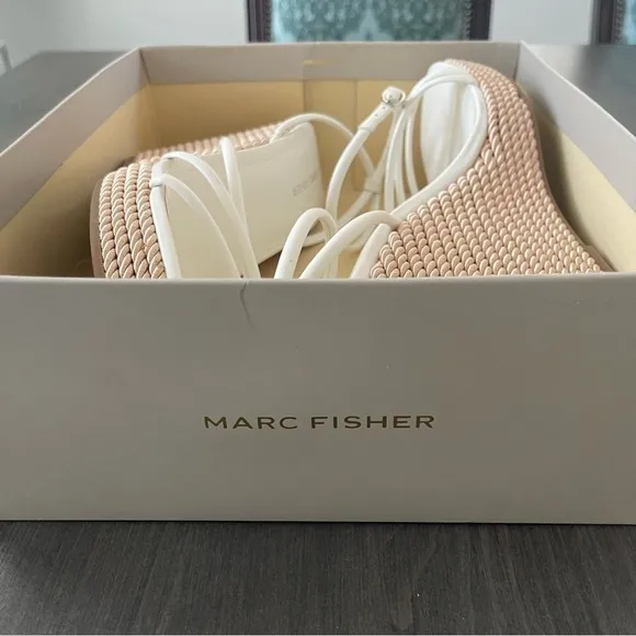 Marc Fisher white Zesty Espadrille Platform Wedge Sandals size 11 New in box!