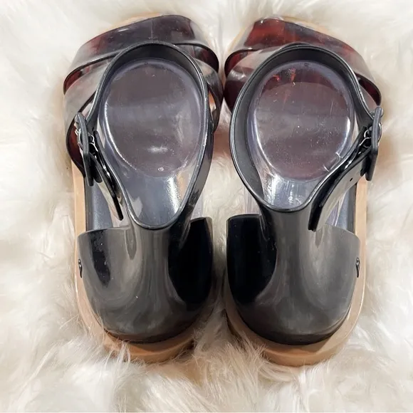 Melissa Model Brown Sandals