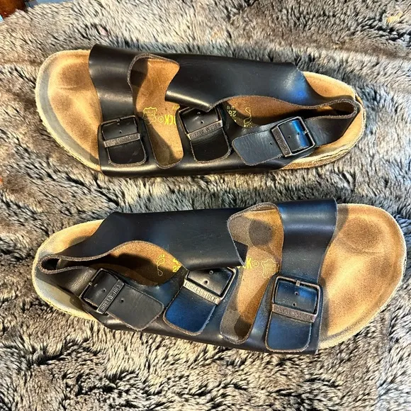 Men’s Birkenstocks Soft Foot Bed Milano Dark Brown Adjustable Buckle Sandals, 10