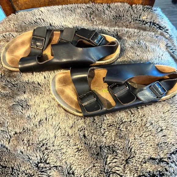 Men’s Birkenstocks Soft Foot Bed Milano Dark Brown Adjustable Buckle Sandals, 10