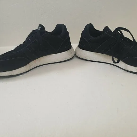 Men's Pre Own Adidas Boost black white Shoes 11.5