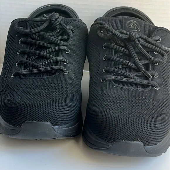 MEN'S ZEBA HANDS-FREE BLACK TENNIS SHOES SLIP RESISTANT COMFORT BREATHABLE UPPER