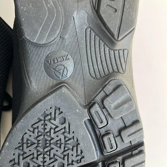 MEN'S ZEBA HANDS-FREE BLACK TENNIS SHOES SLIP RESISTANT COMFORT BREATHABLE UPPER