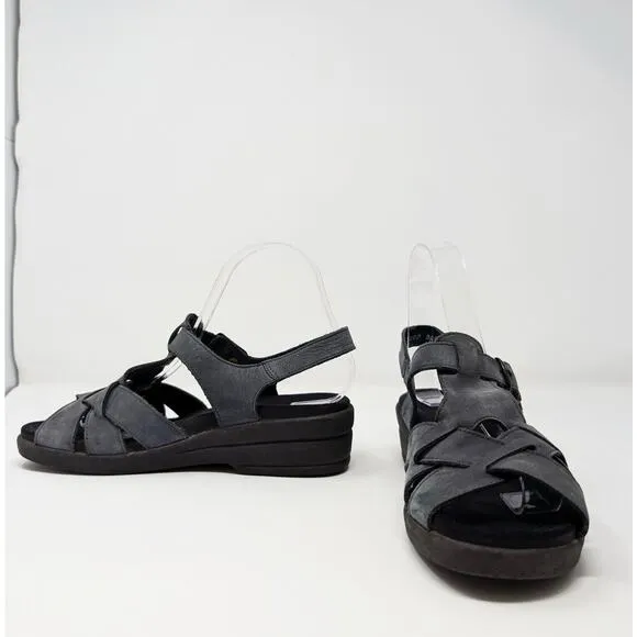 Mephisto Blue Gray Strappy Suede Buckle Fisherman Sandals Women's Size 37 7