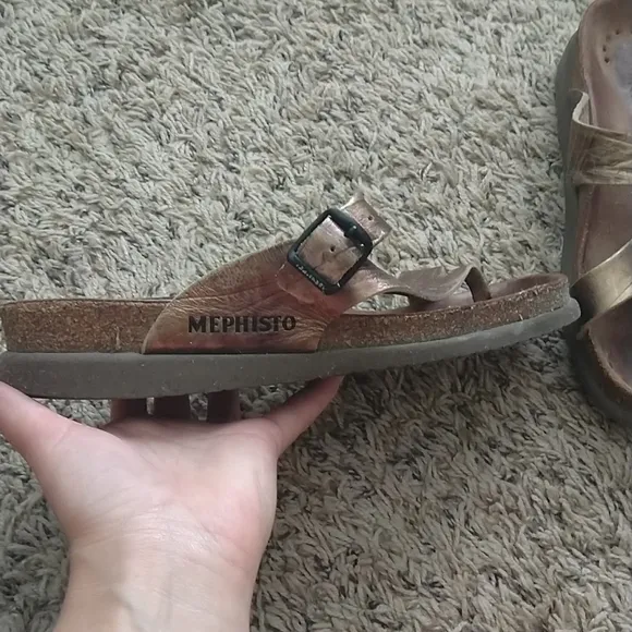 Mephisto Helen cork footbed toe loop sandals metallic gold women's sz 10