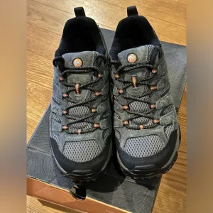 MERRELL men’s MOAB 2 VENTILATOR HIKING SHOE
