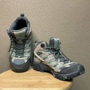 Merrell Moab 2 Mid Waterproof hiking boots Women’s 9.5 Drizzle Grey and Mint