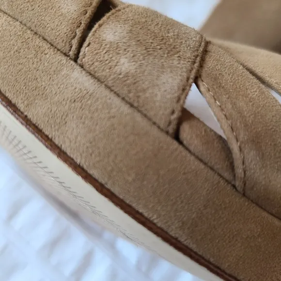 MICHAEL by Michael Kors platform suede women's sandals size 11 tan brown…