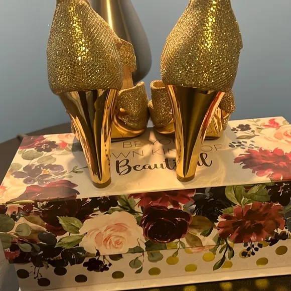 Michael Kors Gold Heels with High Stiletto and Intricate Straps