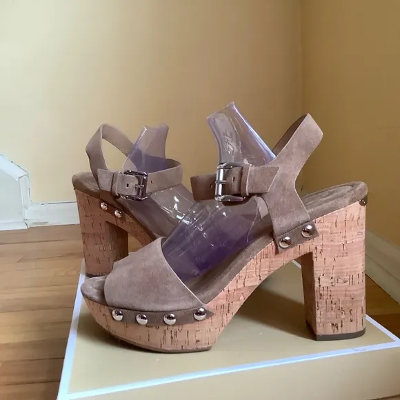 Michael Kors Hayden Open Toe Suede Platform Sandals Desert SZ 9.5