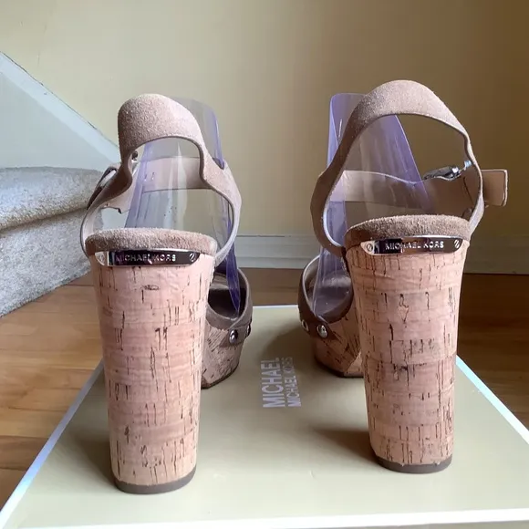 Michael Kors Hayden Open Toe Suede Platform Sandals Desert SZ 9.5