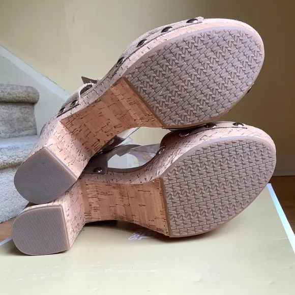 Michael Kors Hayden Open Toe Suede Platform Sandals Desert SZ 9.5