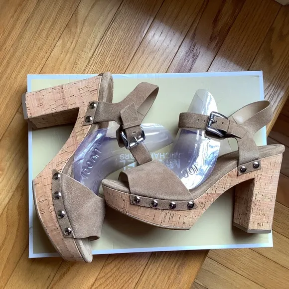Michael Kors Hayden Open Toe Suede Platform Sandals Desert SZ 9.5