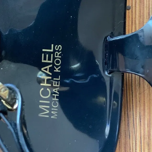 Michael Kors Sandals. Black size 6.