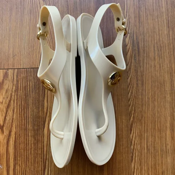 Michael Kors Sandals. Women’s size 6