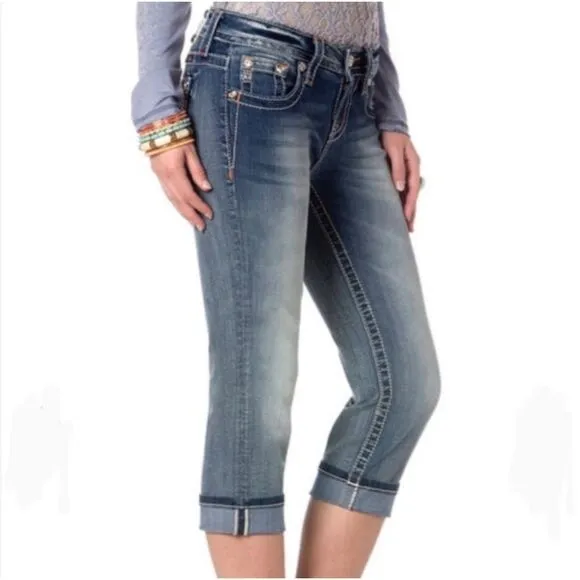 Miss Me Cuffed Capri Jeans Women’s Mid-Rise Blue Medium Wash Stretch - Size 28