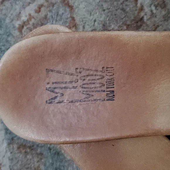 Miz Mooz Abie new york city sandals