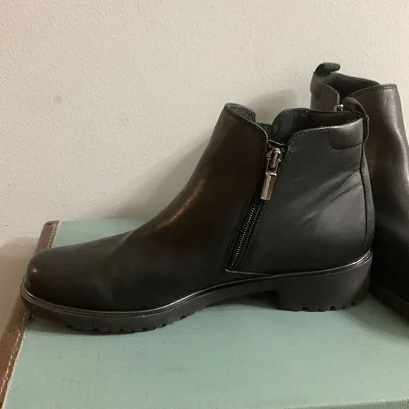 Munro black leather ankle boots Rourke‎ black leather Bootie. Streetwear