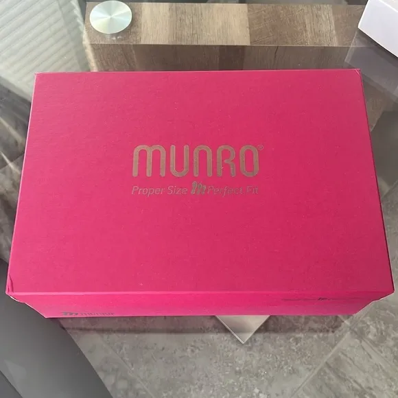 Munro Chestnut Ankle Boots, Size 11.5 New in Box
