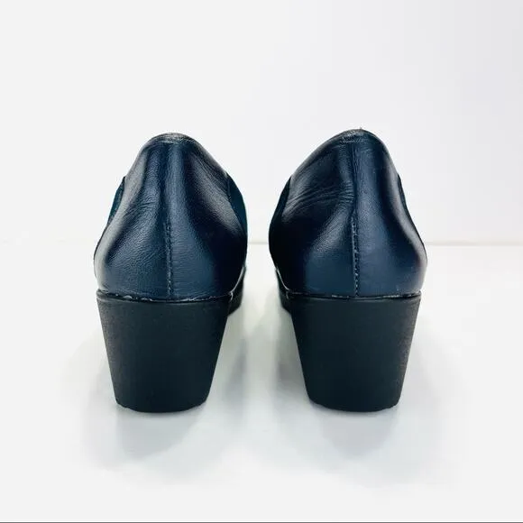 MUNRO Proper Size🦶Perfect Fit “MINDY” NAVY BLUE LEATHER &amp; FABRIC WEDGE PUMPS🆕