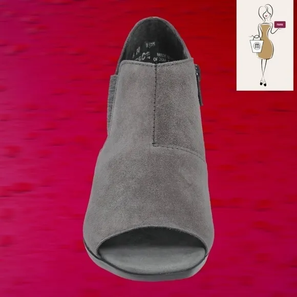 MUNRO Sable Grey Suede Leather Open Toe Block Heel Shootie