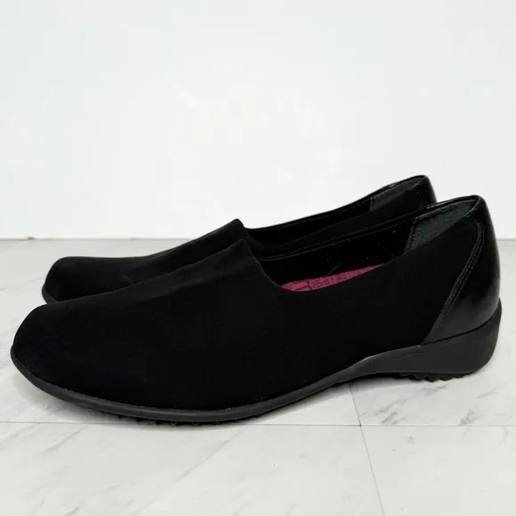 Munro Traveler Black Slip On Shoe 8 1/2 W