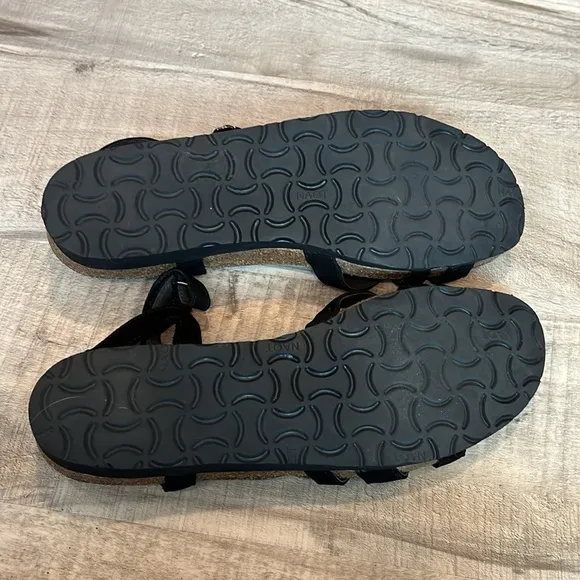 Naot Brittany cork bed black suede sandals size 41 / US 10/10.5