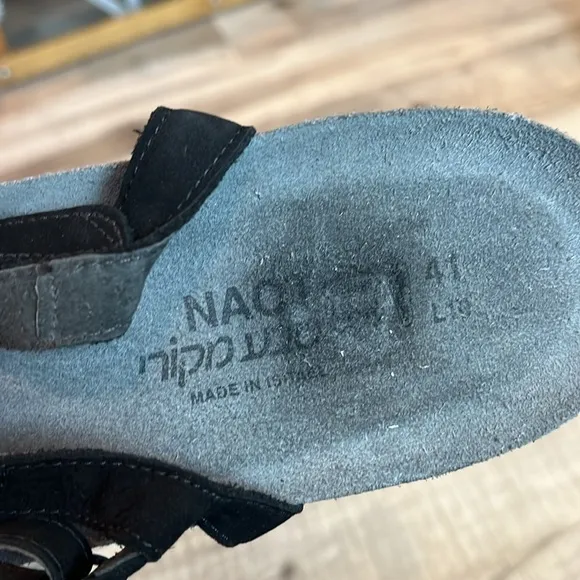 Naot Brittany cork bed black suede sandals size 41 / US 10/10.5