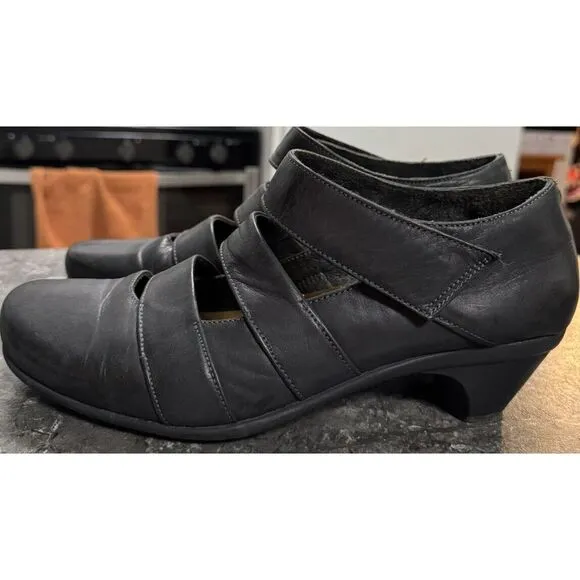NAOT Culture Womens Comfort Low Heel Strappy Pumps Sandals Black Leather 42/11