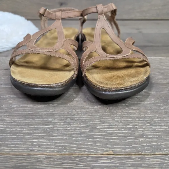 Naot Dorith Brown Strappy Sandals