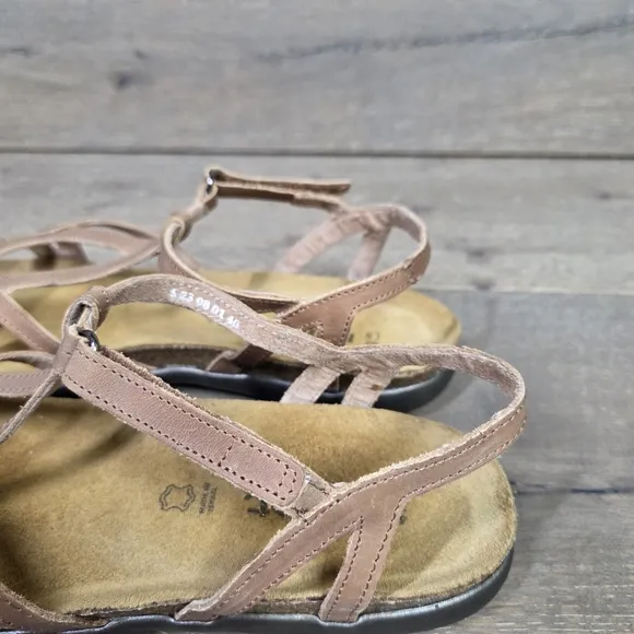 Naot Dorith Brown Strappy Sandals